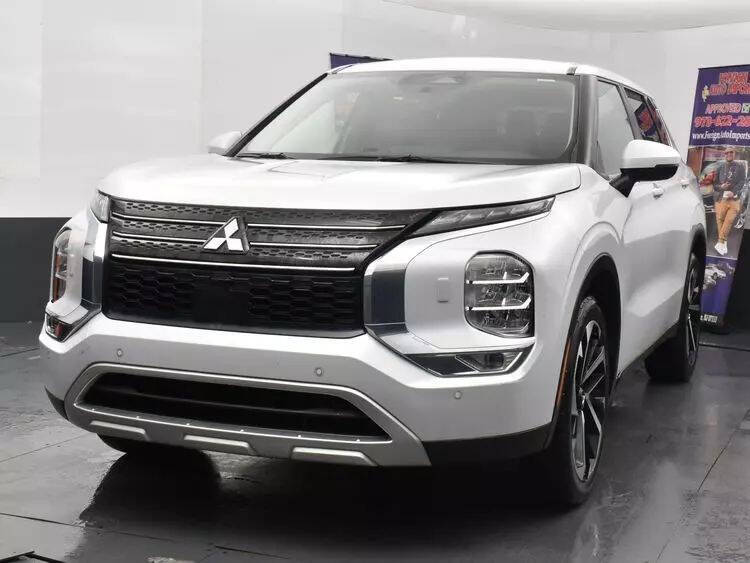 2023 Mitsubishi Outlander