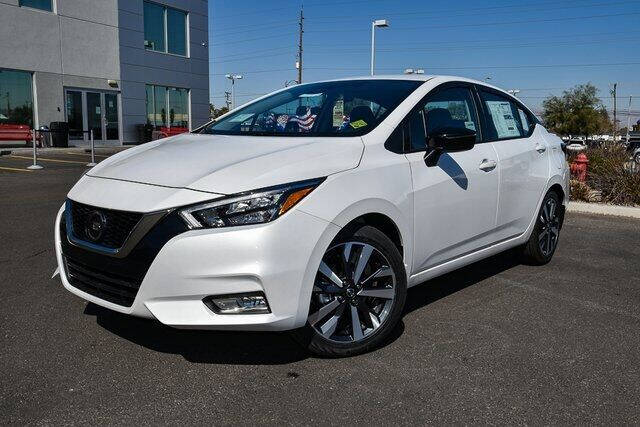 2021 Nissan Versa SR