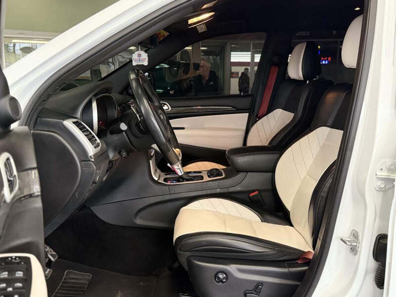 2021 Jeep Grand Cherokee Trackhawk