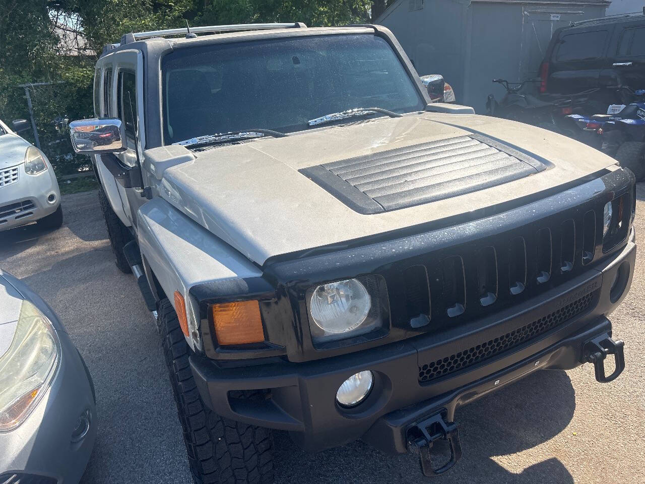 Beige 2006 HUMMER H3 Base 4dr SUV 4WD 2