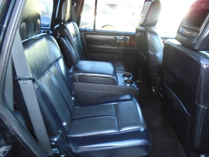 2016 Lincoln Navigator Select