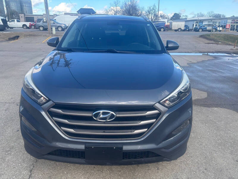 2016 Hyundai Tucson SE