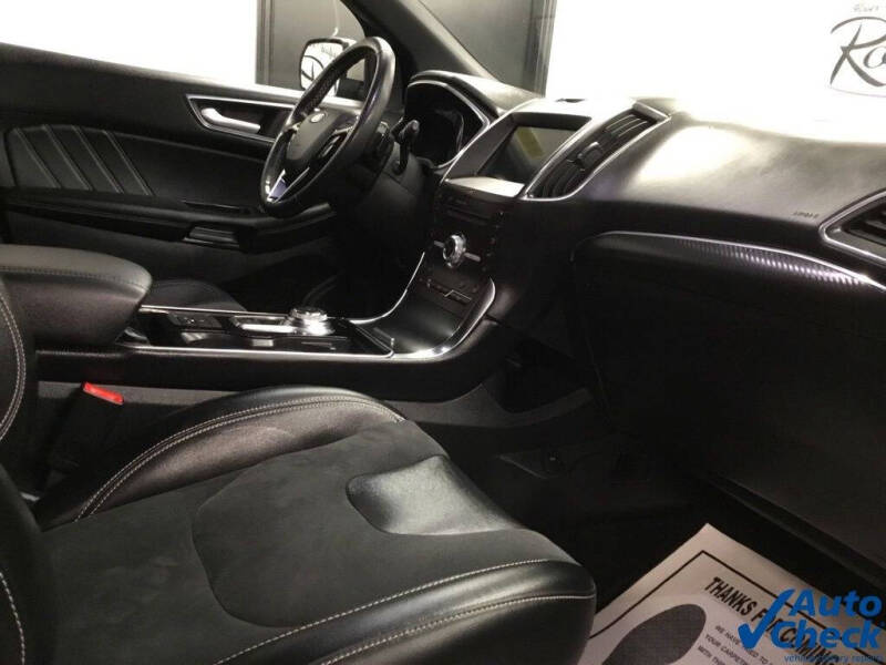 2019 Ford Edge ST