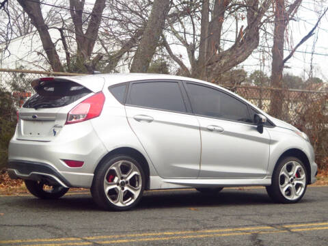 2012 Ford Fiesta SE