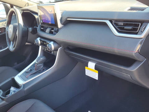 2025 Toyota RAV4 Plug-in Hybrid SE