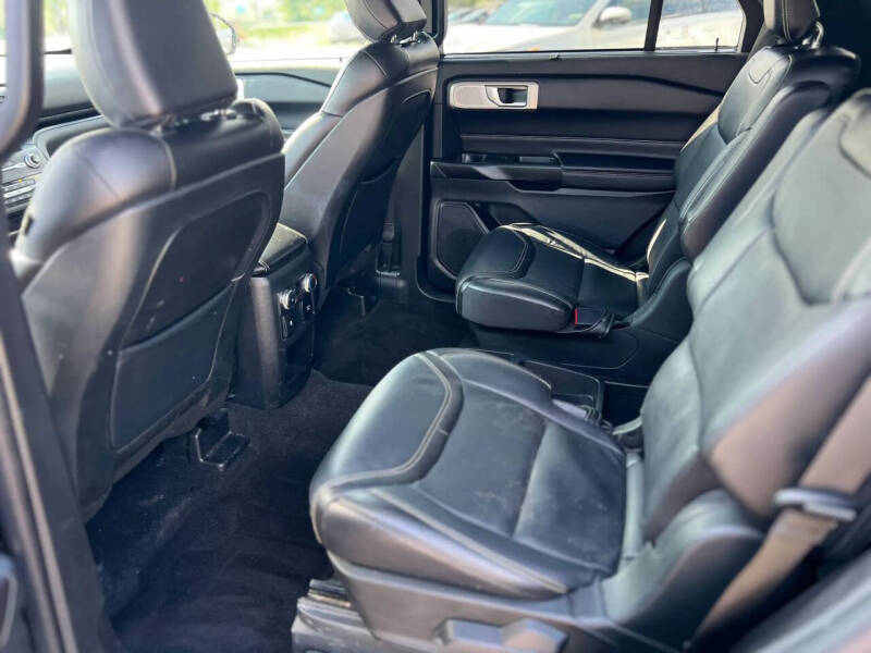 2020 Ford Explorer ST