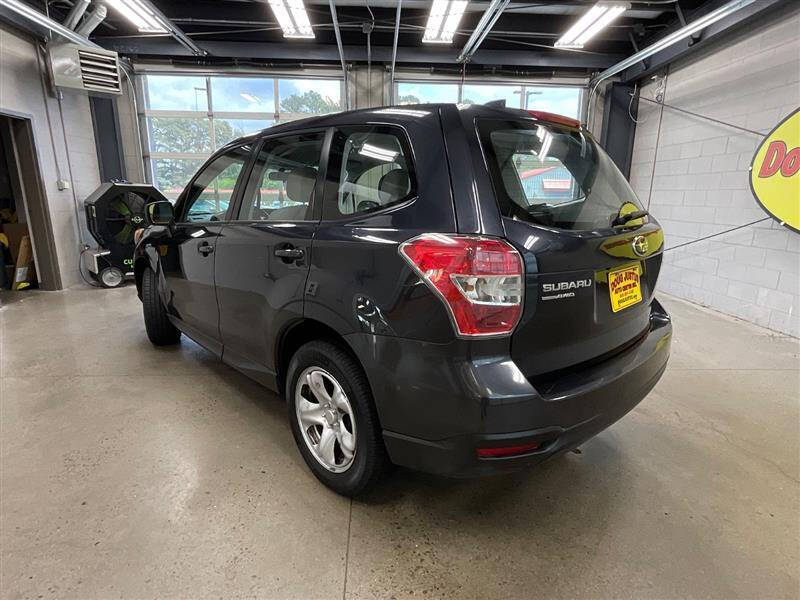 2016 Subaru Forester 2.5i