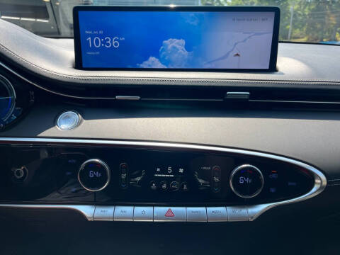 2024 Genesis Electrified GV70