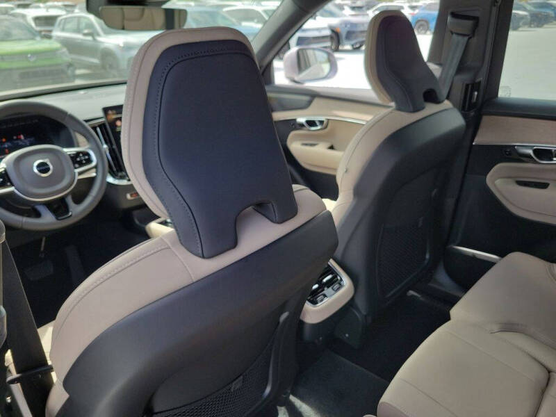 2026 Volvo XC90 B6 Plus 7P