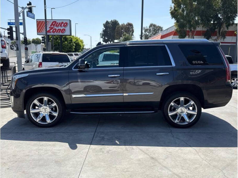 2017 Cadillac Escalade Luxury