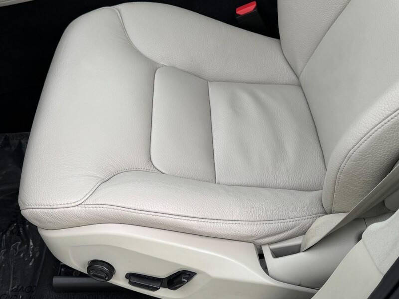 2023 Volvo XC90 B6 Plus Bright Theme 7P