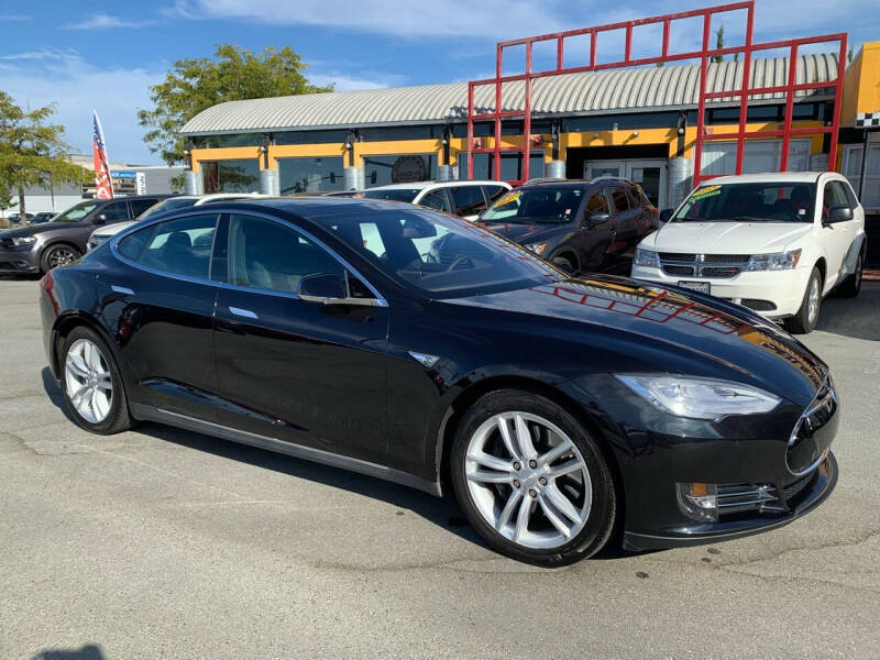 2016 Tesla Model S 90D