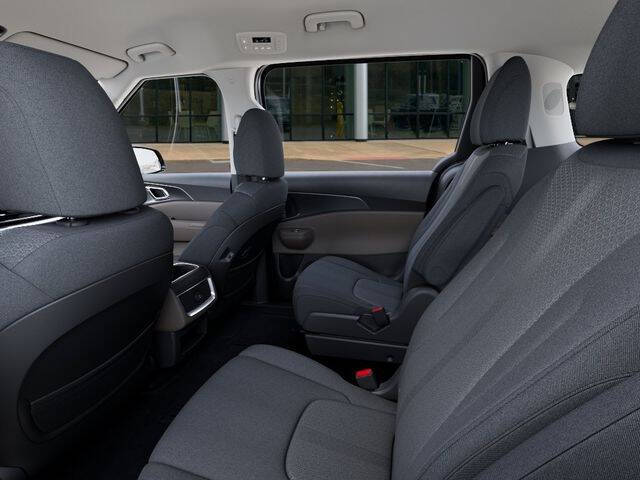 2026 Kia Carnival LX