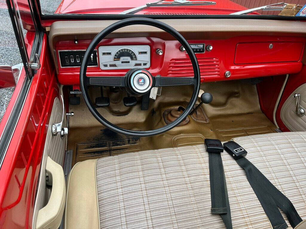 1972 Jeep COMMANDO 26