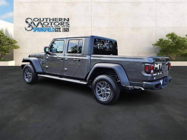 2025 Jeep Gladiator Sport
