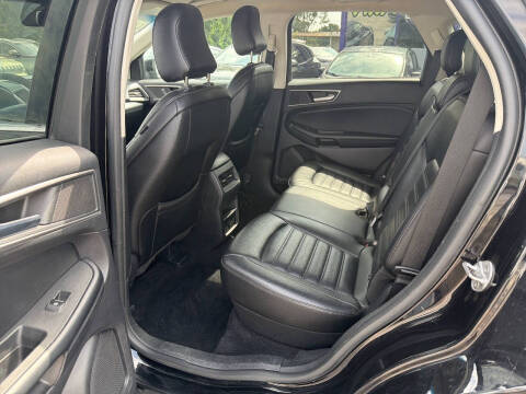 2022 Ford Edge SEL