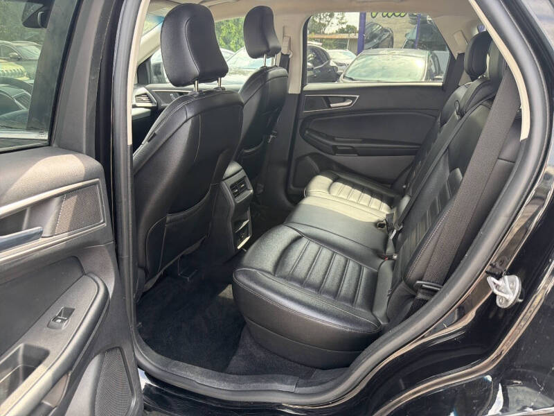 2022 Ford Edge SEL