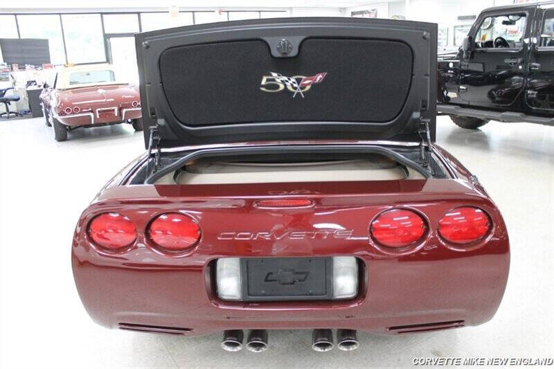 2003 Chevrolet Corvette 32