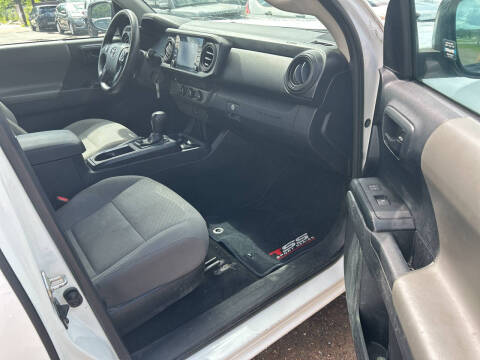 2020 Toyota Tacoma SR