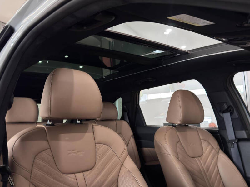 2024 Kia Sorento X-Pro SX-Prestige
