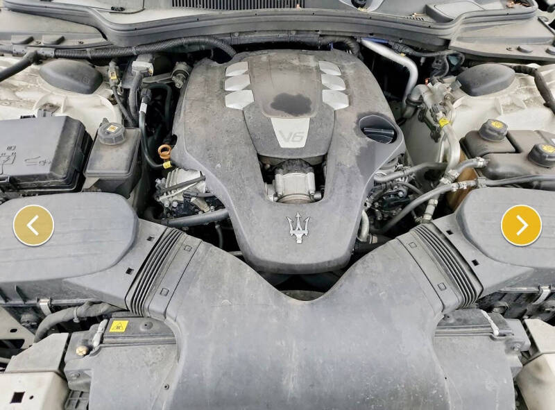 2015 Maserati Ghibli