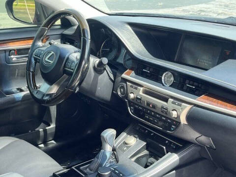 2016 Lexus ES 350
