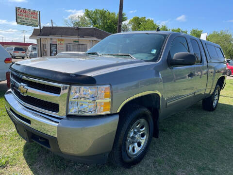 2009 Chevrolet Silverado 1500 for sale at Texas Select Autos LLC in Mckinney TX