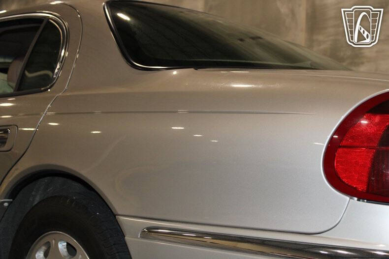 1999 Lincoln Continental