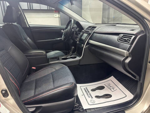 2015 Toyota Camry SE