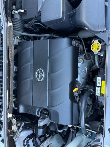 2012 Toyota Sienna LE 8-Passenger