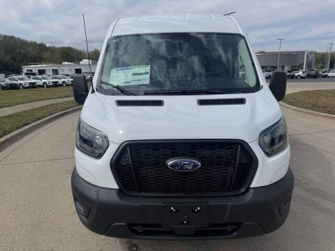 2025 Ford Transit 250