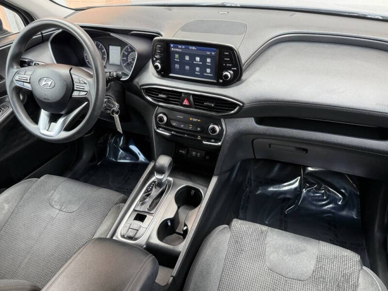 2019 Hyundai Santa Fe SE 2.4L