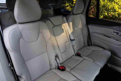 2024 Volvo XC90 B5 Plus Bright Theme