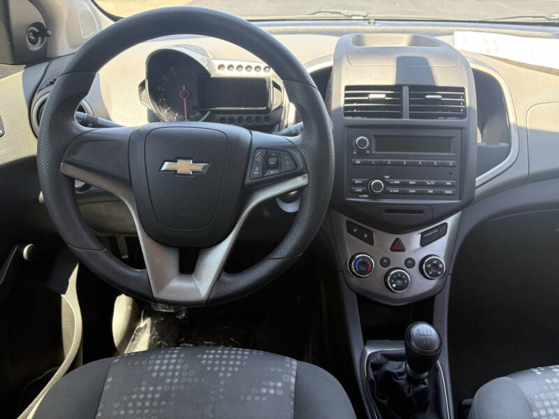 2016 Chevrolet Sonic LS Manual