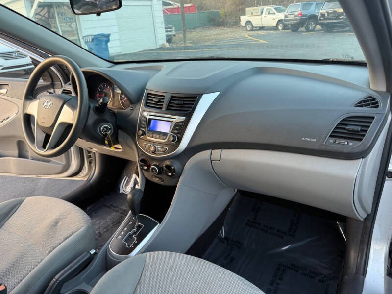 2014 Hyundai Accent GLS