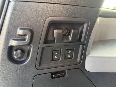 2016 Toyota Sequoia SR5