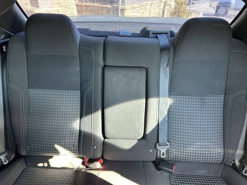 2017 Dodge Challenger SXT