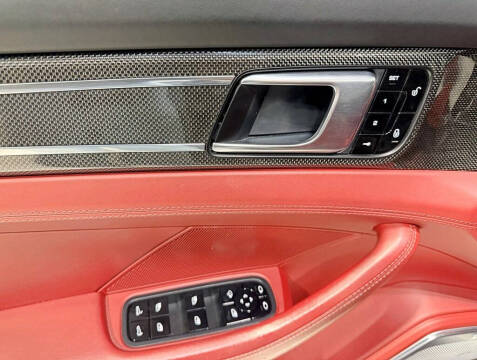 2017 Porsche Panamera Turbo