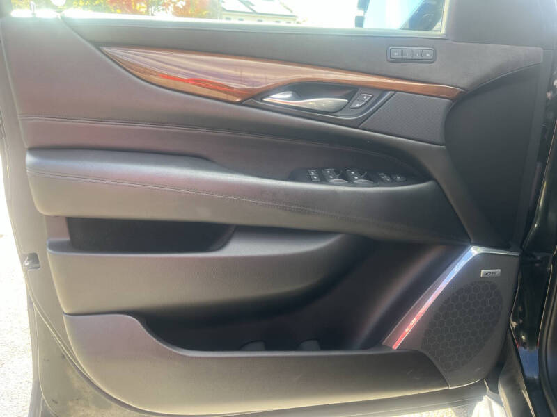 2019 Cadillac Escalade ESV Luxury