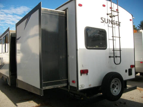 2020 Sunset Trail Ultra lite 331BH