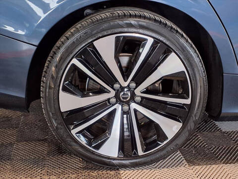 2022 Volvo S60 B5 Momentum