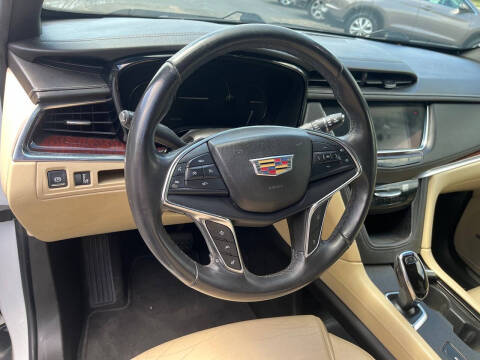2018 Cadillac XT5 Luxury