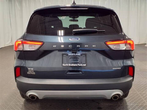 2022 Ford Escape SE
