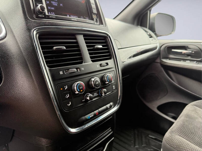 2018 Dodge Grand Caravan SE Plus