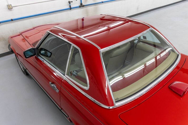 1987 Mercedes-Benz 560-Class 560 SL