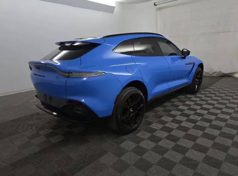 2021 Aston Martin DBX