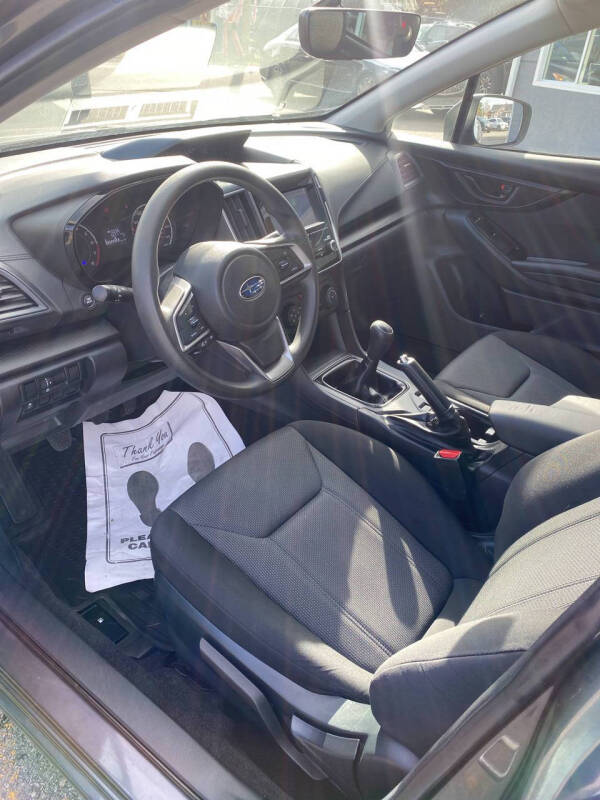 2019 Subaru Impreza 2.0i