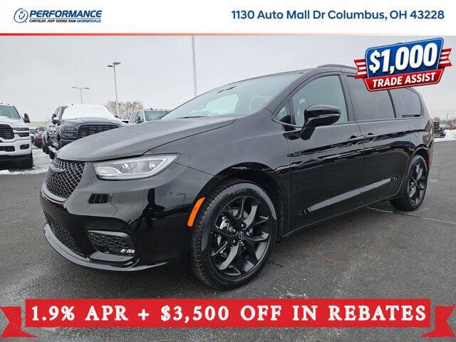 2026 Chrysler Pacifica Select