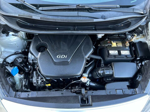 2015 Kia Rio 5-Door LX