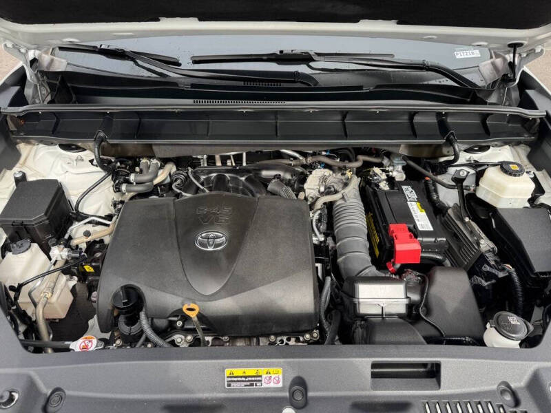 2020 Toyota Highlander L